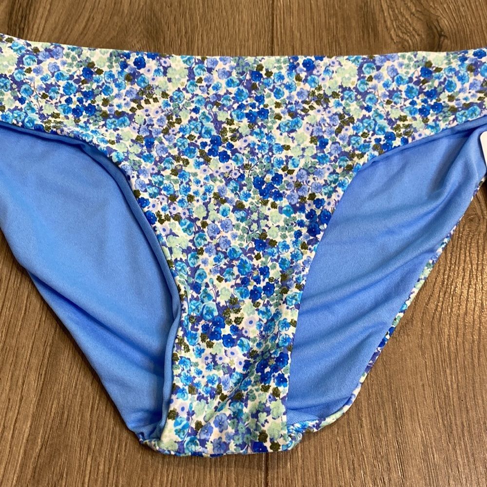 Splendid Reversible Blue Floral Print Bikini Bottoms Size Medium - Picture 2 of 8